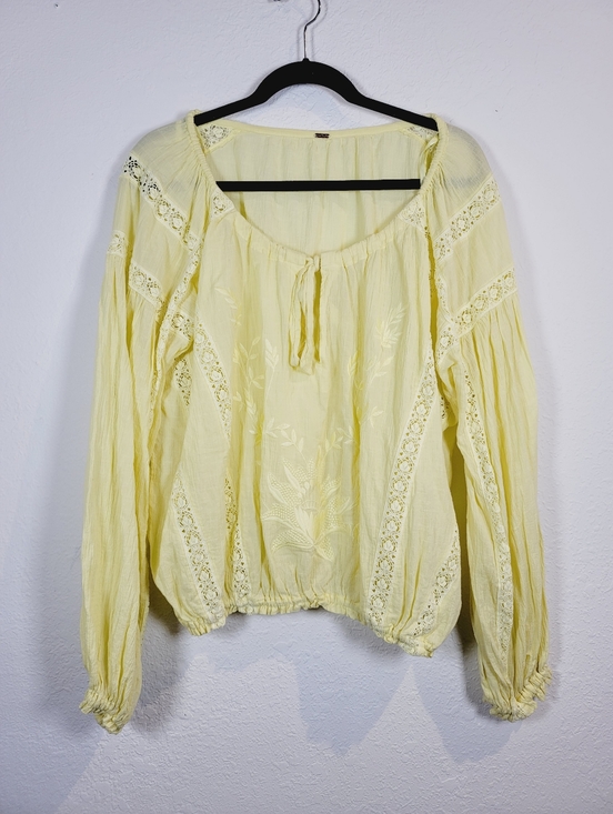 Free People Tops - Free People Maria Maria Light Yellow Lace-Trim Peasant Blouse, Size Large